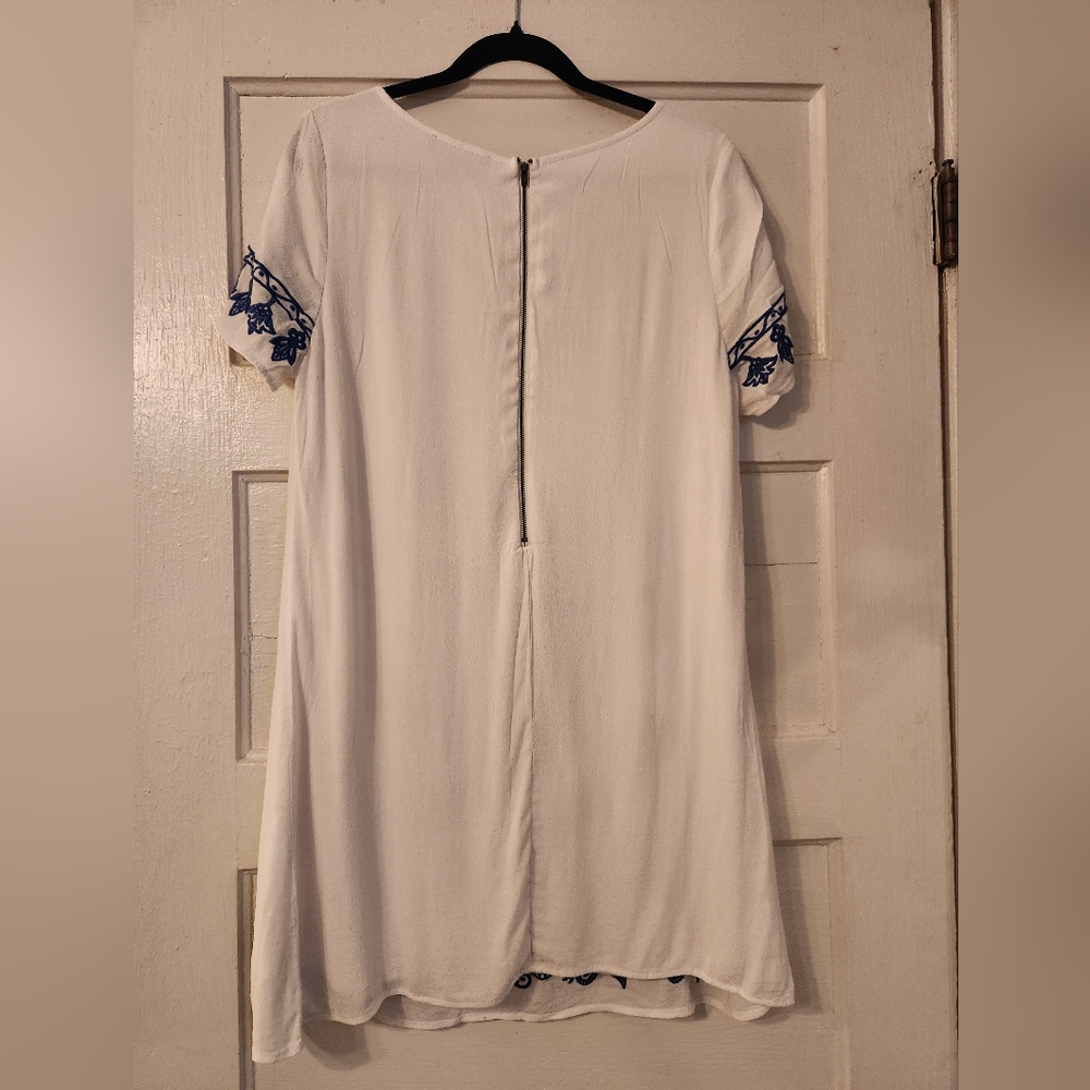 Lulu's Mini Dress, Tale to Tell Blue and Ivory Embroidered Shift, Size XL, Party - Picture 6 of 12